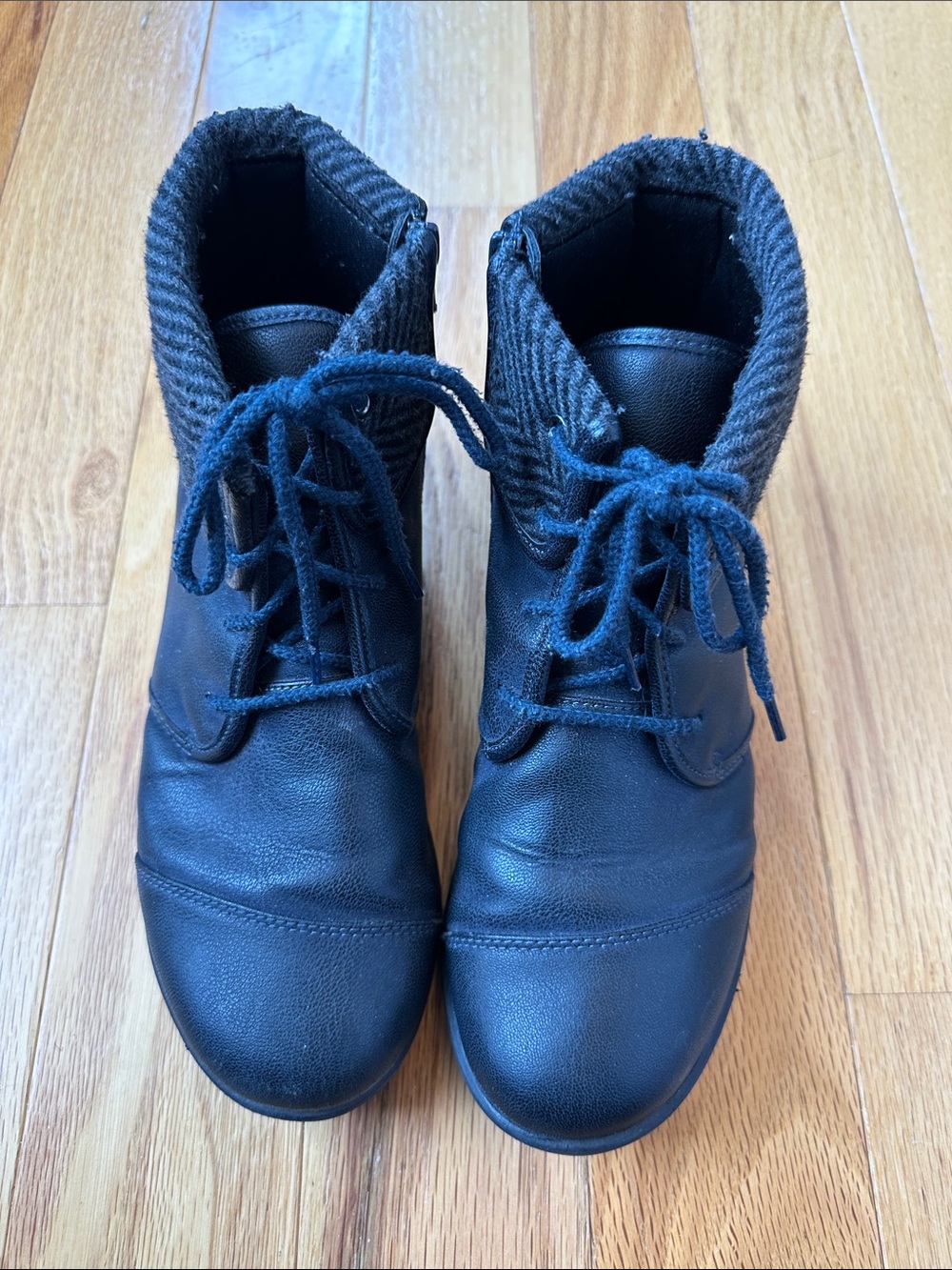 Clarks Navy Leather Lace-Up Ankle Boots